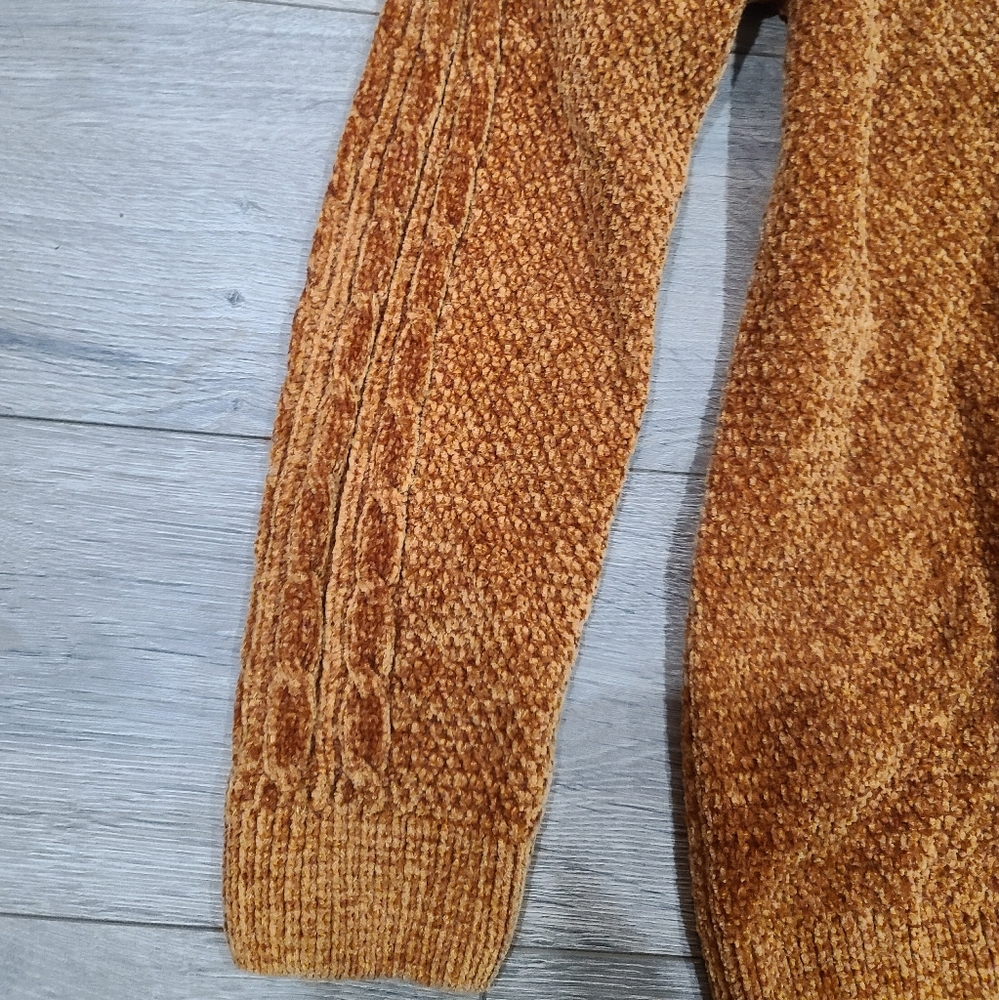 Rust Sweater, Very Soft, Medium - Picture 2 of 3